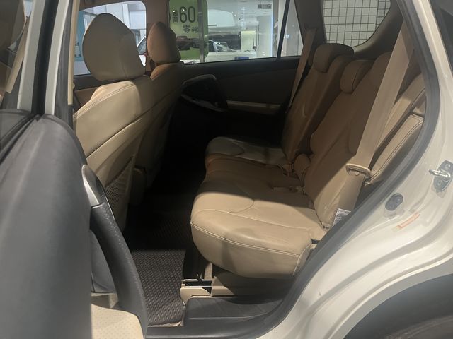 RAV4 2.4 2WD  第9張相片