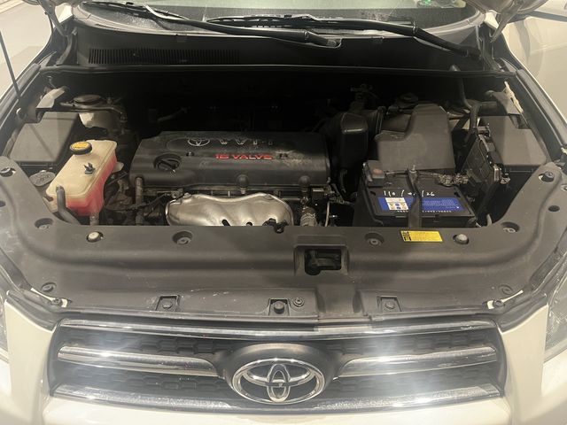 RAV4 2.4 2WD  第10張相片