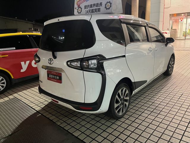 SIENTA 1.8  第5張相片