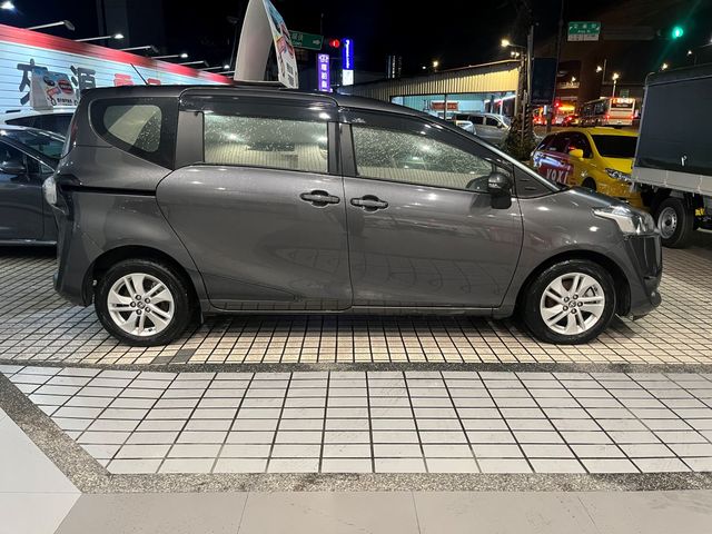 SIENTA 1.8  第4張相片