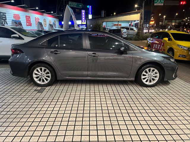 ALTIS 1.8  第4張相片