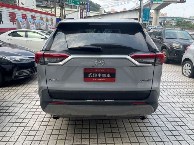 RAV4 2.0  第5張相片