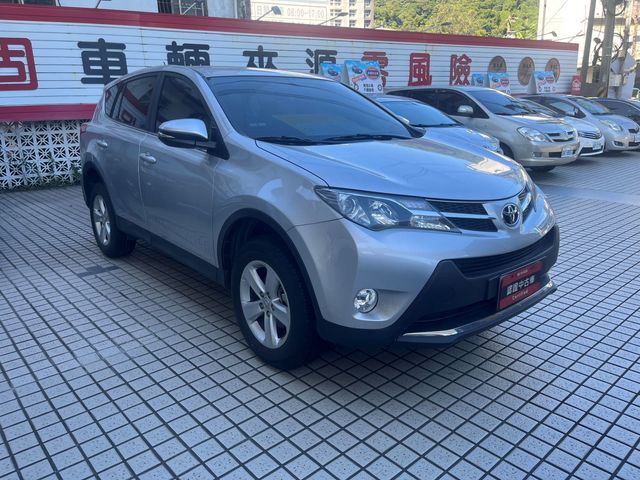 RAV4 2.0  第3張相片