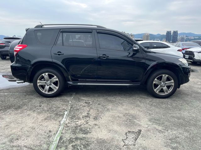 RAV4 2.4 2WD  第4張相片