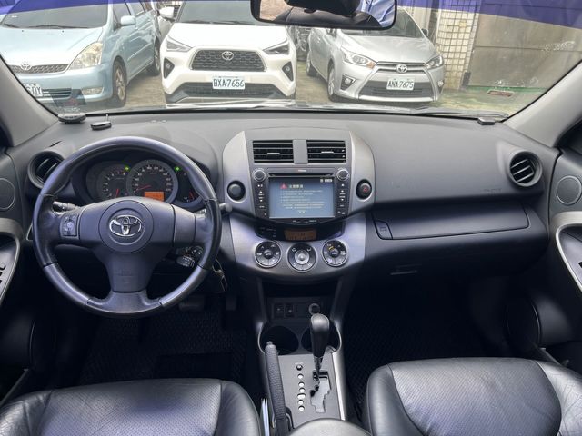 RAV4 2.4 2WD  第7張相片
