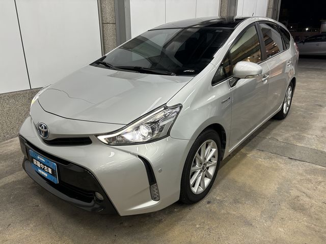 PRIUS α 1.8  第1張相片