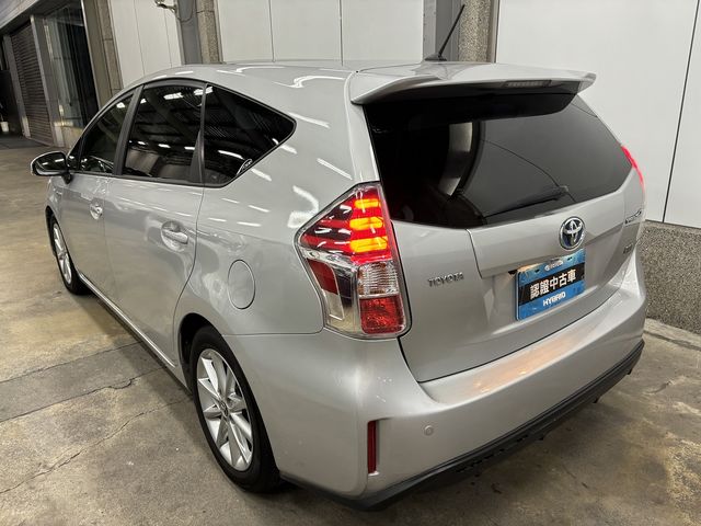 PRIUS α 1.8  第5張相片