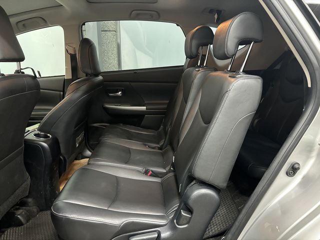 PRIUS α 1.8  第8張相片