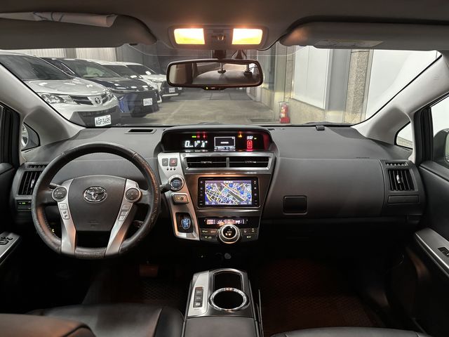 PRIUS α 1.8  第10張相片