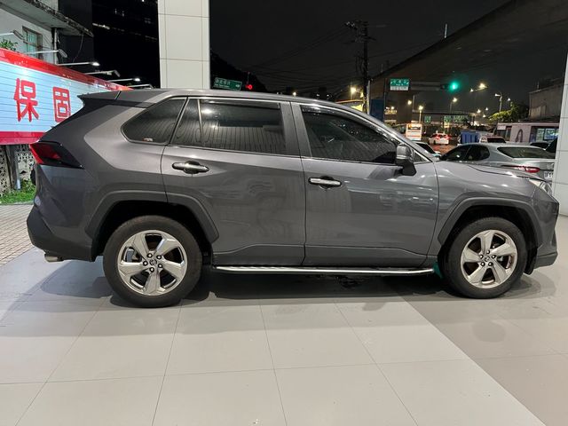 RAV4 2.0  第4張相片