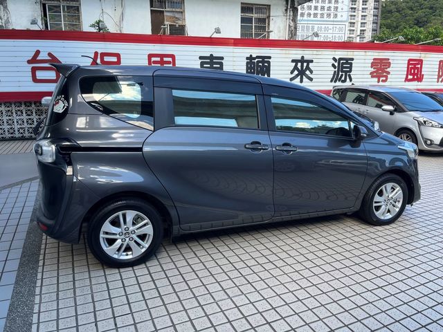 SIENTA 1.8  第4張相片