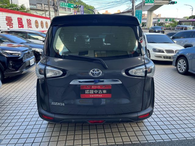 SIENTA 1.8  第6張相片