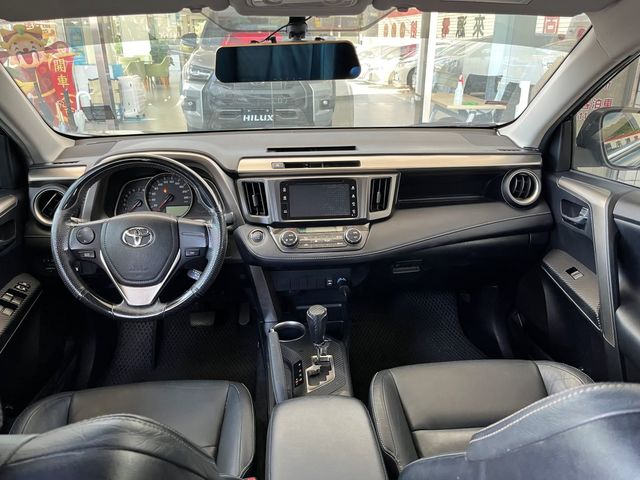 RAV4 2.0  第7張相片