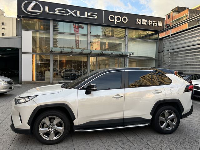 RAV4 2.0  第4張相片
