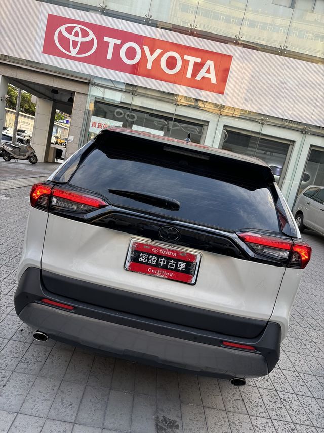 RAV4 2.0  第6張相片