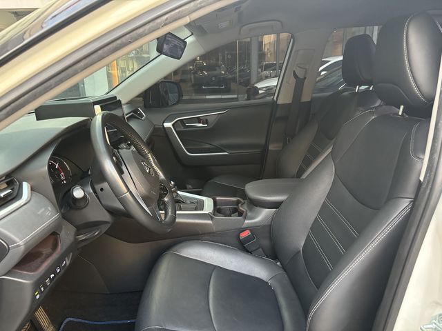 RAV4 2.0  第7張相片