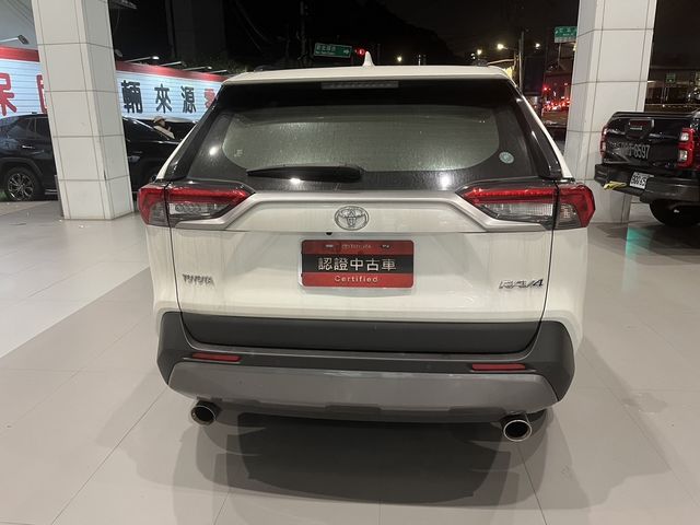 RAV4 2.0  第6張相片