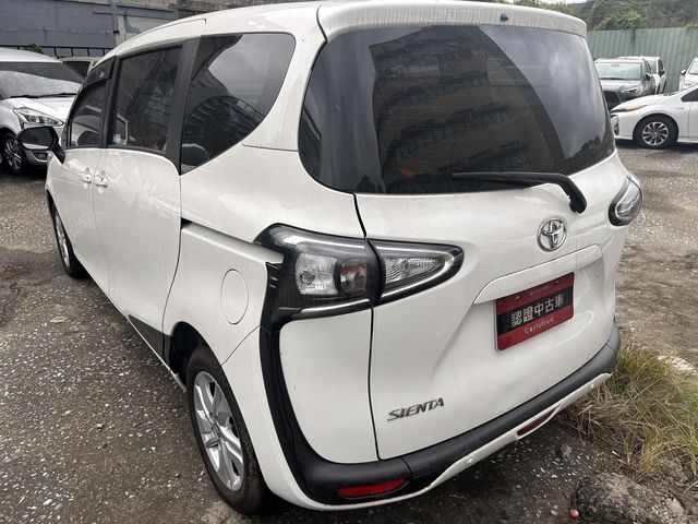 SIENTA 1.8  第6張相片