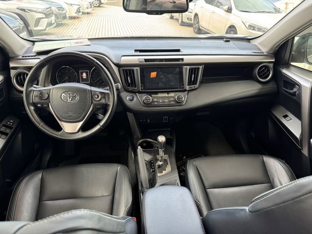 RAV4 2.0  第7張相片
