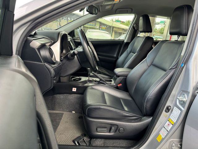 RAV4 2.0  第8張相片