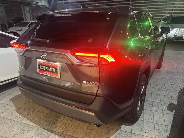RAV4 2.0  第6張相片
