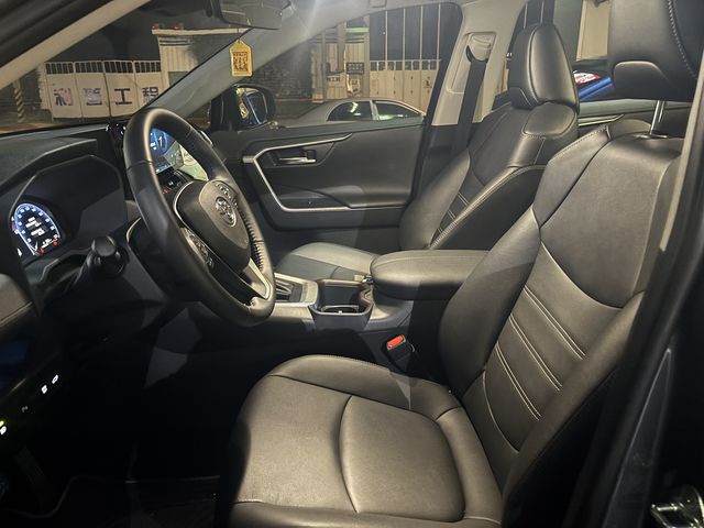 RAV4 2.0  第7張相片