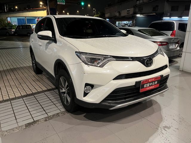 RAV4 2.5  第3張相片