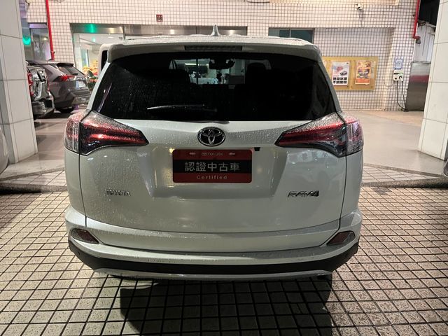 RAV4 2.5  第6張相片
