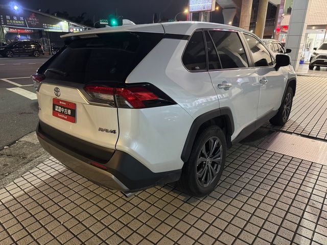 RAV4 2.0  第5張相片