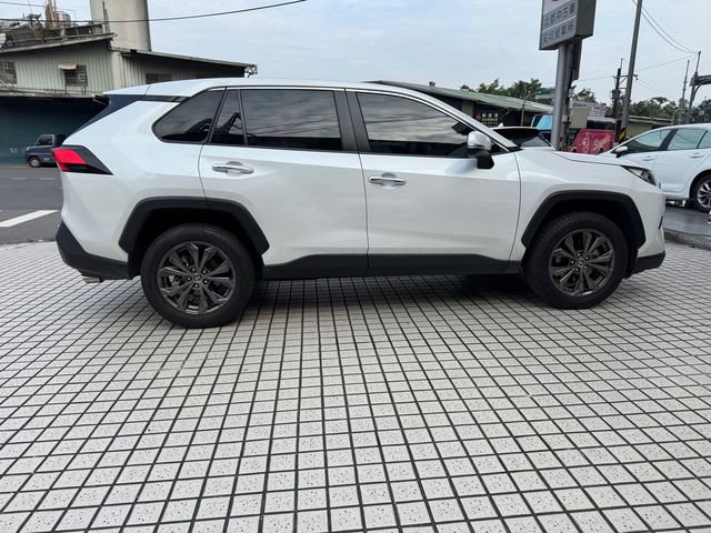 RAV4 2.0  第2張相片