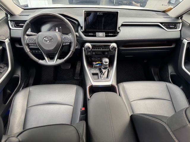 RAV4 2.0  第7張相片