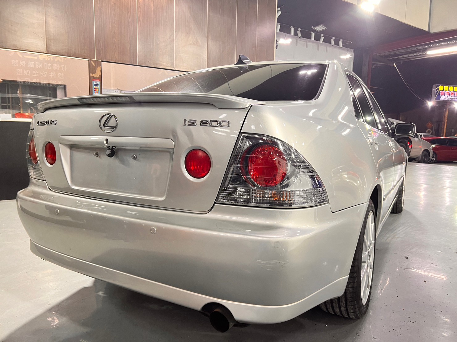 2003年 is200  第6張相片