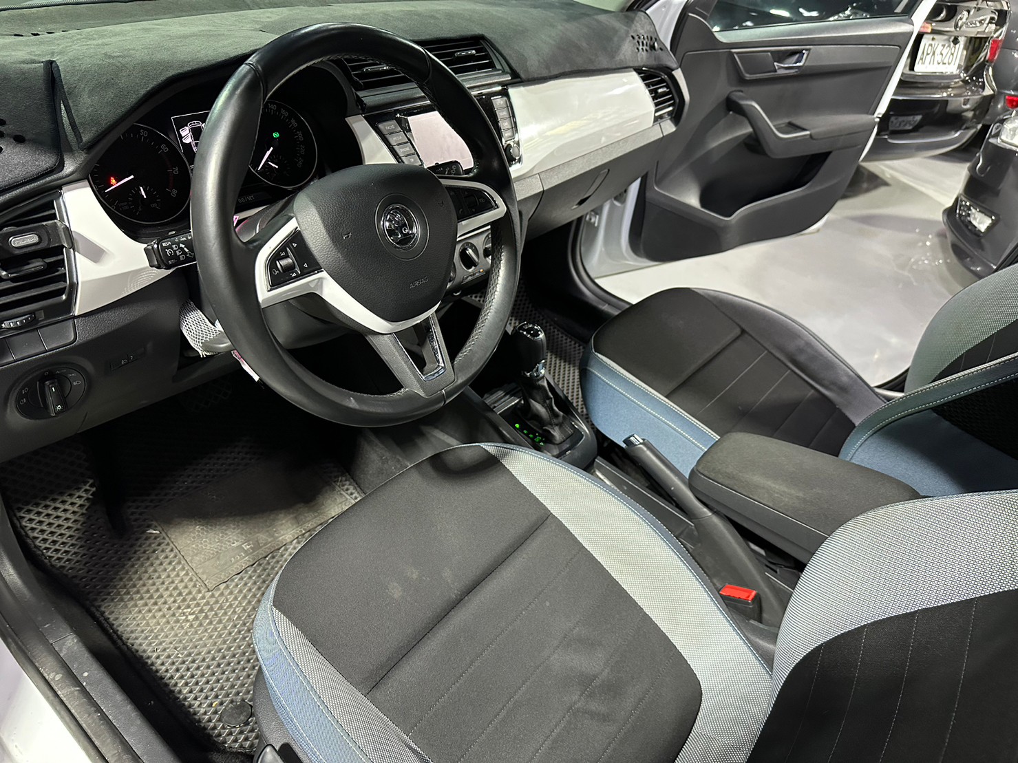 2016年 fabia  第7張相片