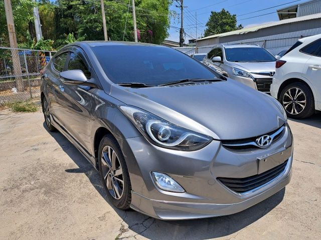 ELANTRA  第3張相片