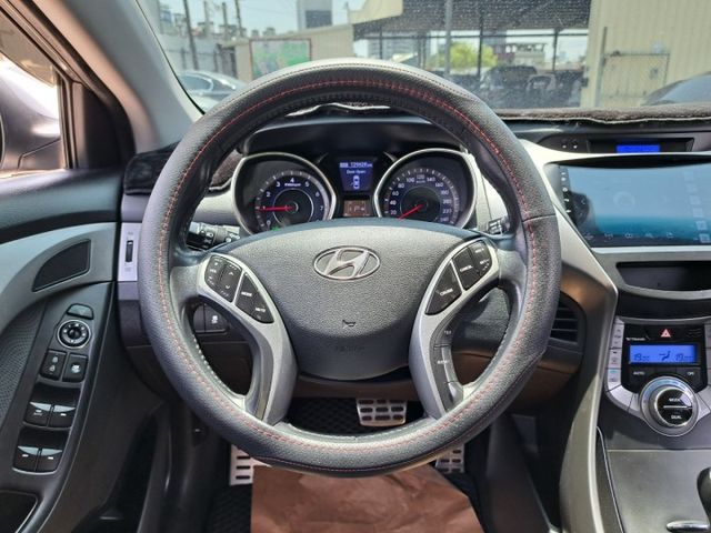 ELANTRA  第7張相片