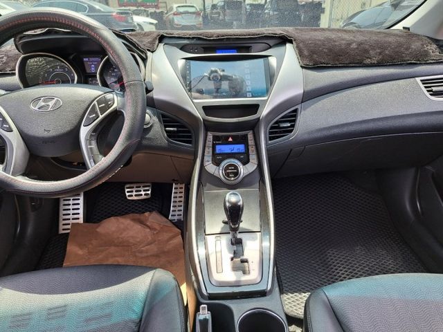 ELANTRA  第8張相片
