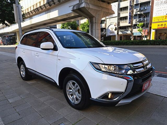 OUTLANDER  第3張相片