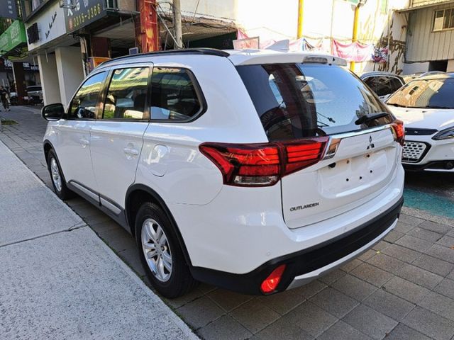 OUTLANDER  第16張相片