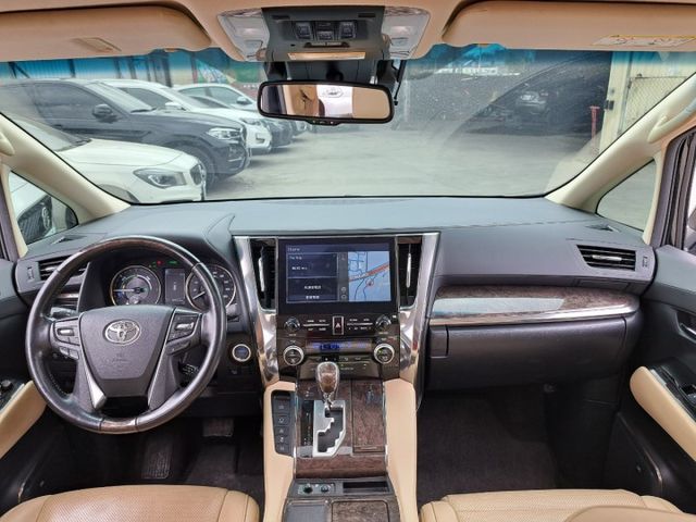 ALPHARD  第7張相片