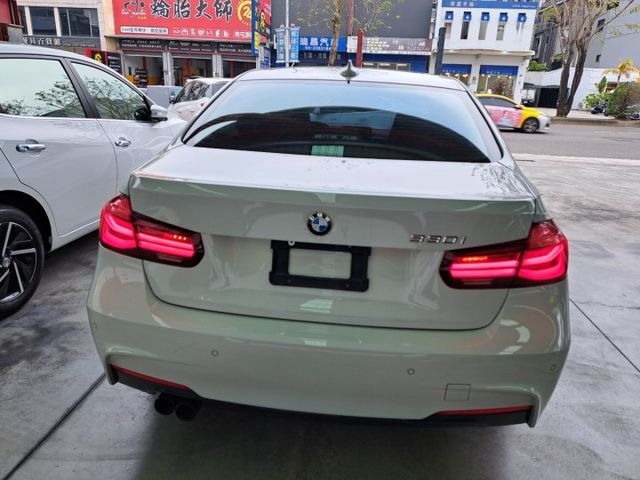 3 SERIES SEDAN F30  第17張相片