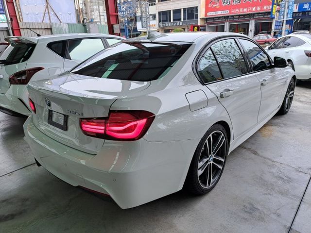 3 SERIES SEDAN F30  第18張相片