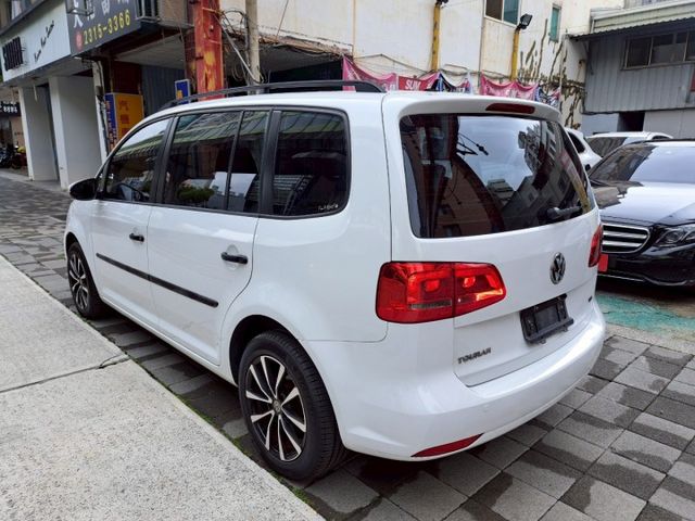 TOURAN  第15張相片