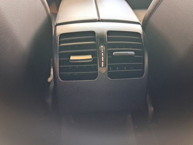 E-CLASS COUPE C207  第12張相片
