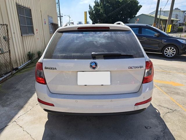 OCTAVIA COMBI  第16張相片