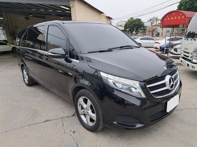 V-CLASS W447  第3張相片