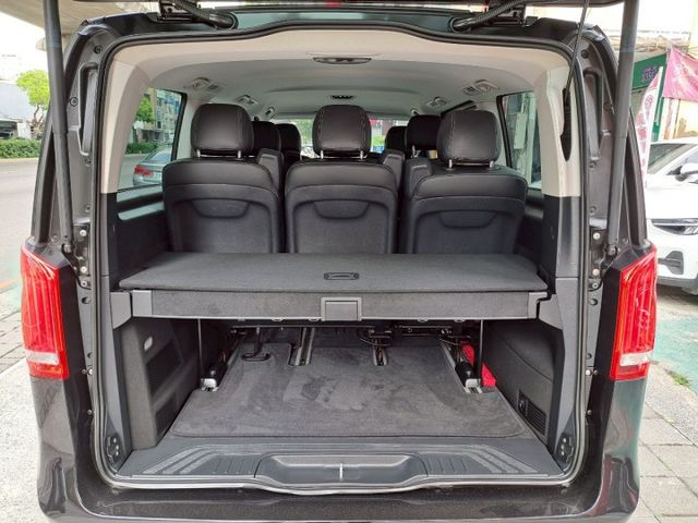 V-CLASS W447  第15張相片