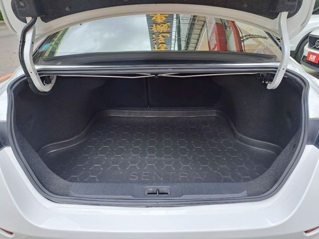 SUPER SENTRA  第15張相片