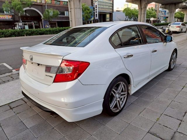 CIVIC  第18張相片