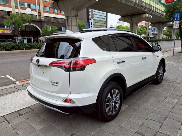RAV4  第18張相片