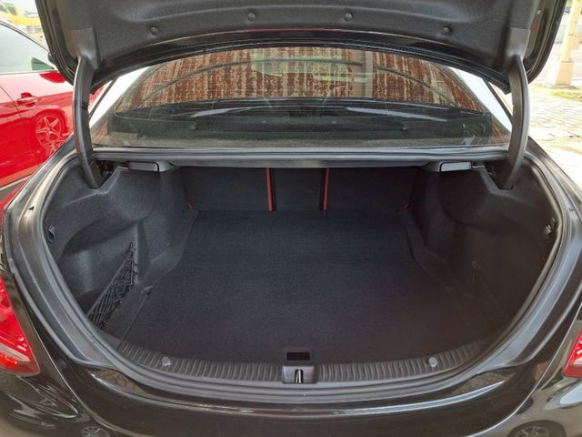 C-CLASS SEDAN W205  第15張相片